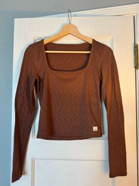 Vuori Women's Long Sleeve Square Neck Top